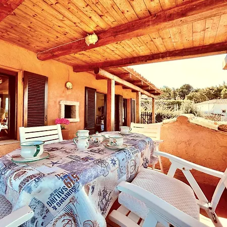 Holiday home Vistamare F *